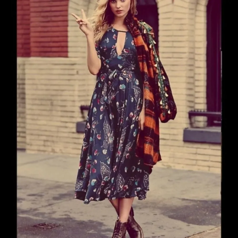NWT Free People Blue Bonnie Butterfly Print Keyhole Chiffon Boho Midi Dress‎ 2